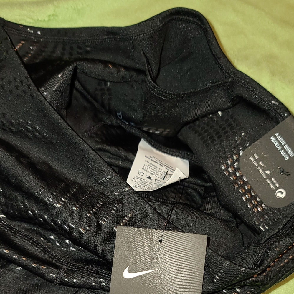 Nike leggings - Picture 2 of 7